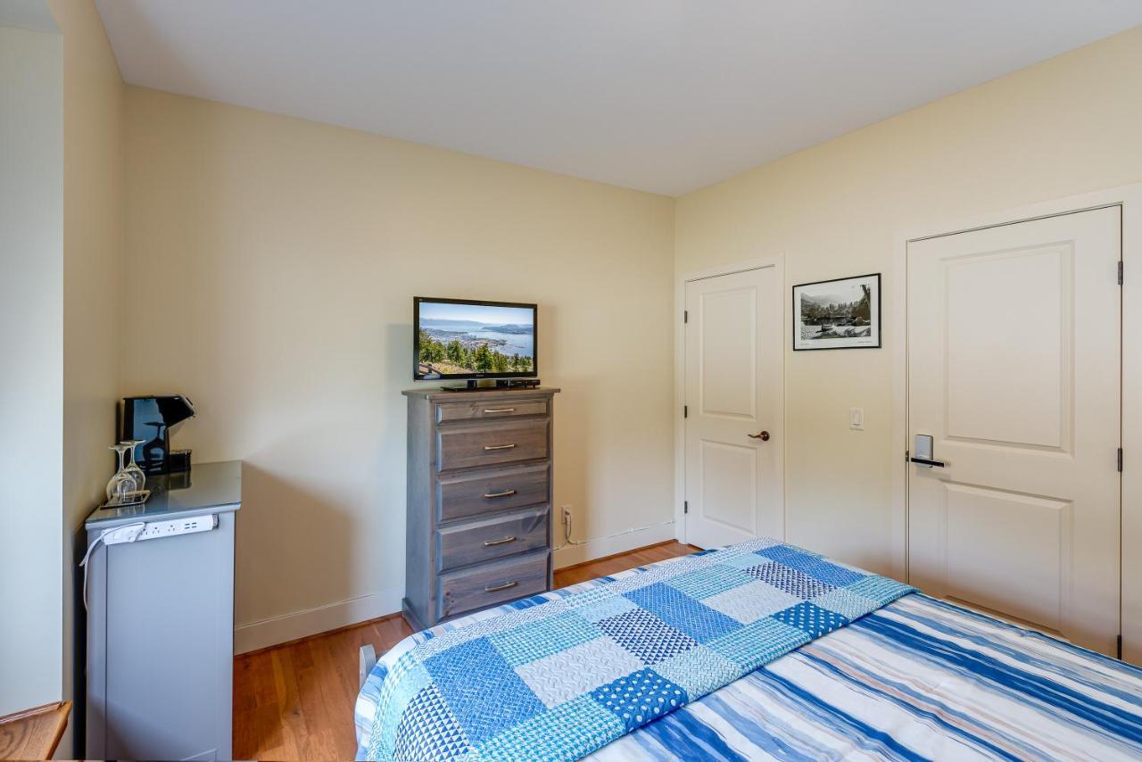 Adela's 4* West Kelowna